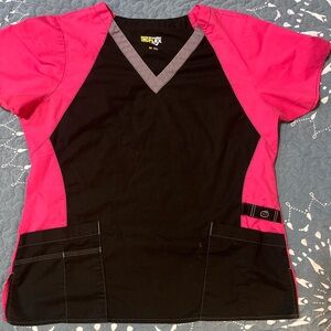 Wonderwink scrub top